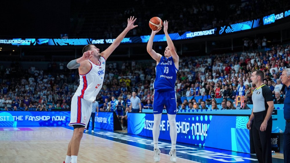 Valtonen heittää ratkaisukolmosen - Urheilugaala UG2026 - Sykähdyttävin urheiluhetki ehdokas