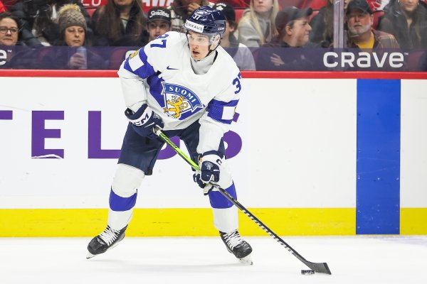 Rautiainen ratkaisee välierän - Urheilugaala UG2026 - Voittajat ehdokas