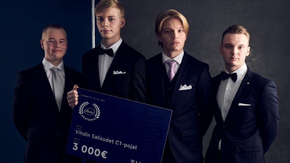 Vihdin Salisusien C1 joukkue - Urheilugaala UG2021 - Valio Akatemia® voittaja