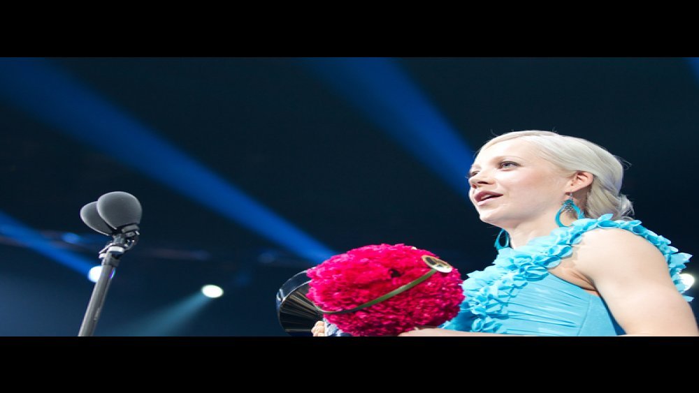 Kaisa Mäkäräinen, ampumahiihto - Urheilugaala UG2012 - Vuoden urheilija voittaja